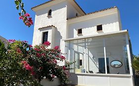 Castle Tower Ground Floor Apartment In Rural Holiday Park 'Cezanne'
