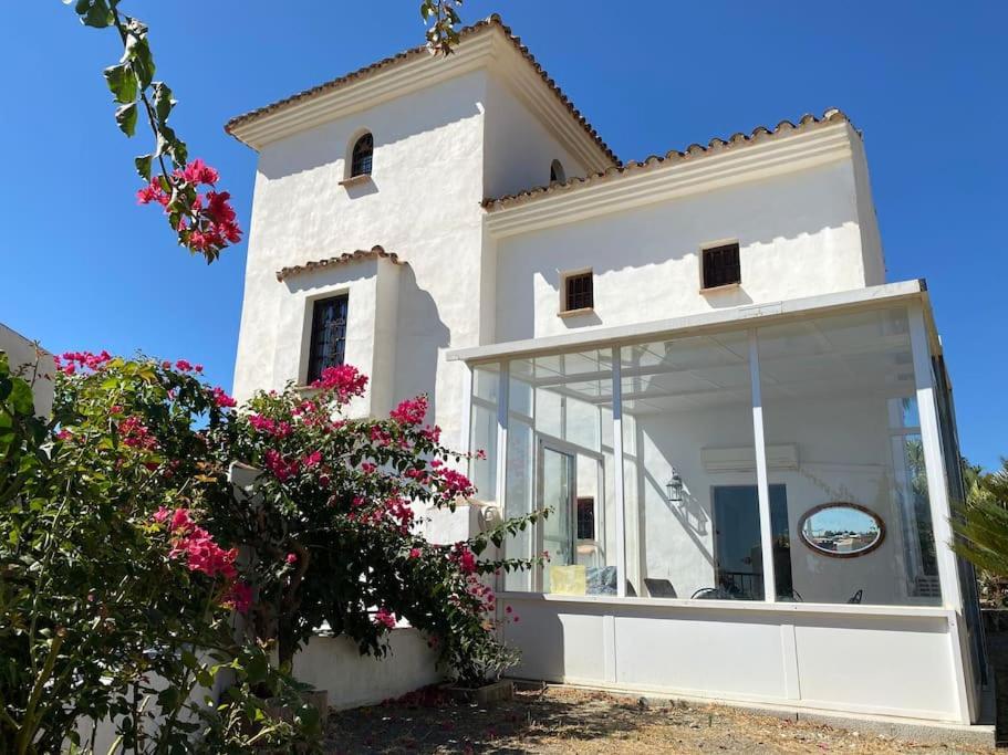 Castle Tower Ground Floor Apartment In Rural Holiday Park 'Cezanne' Tolox Esterno foto