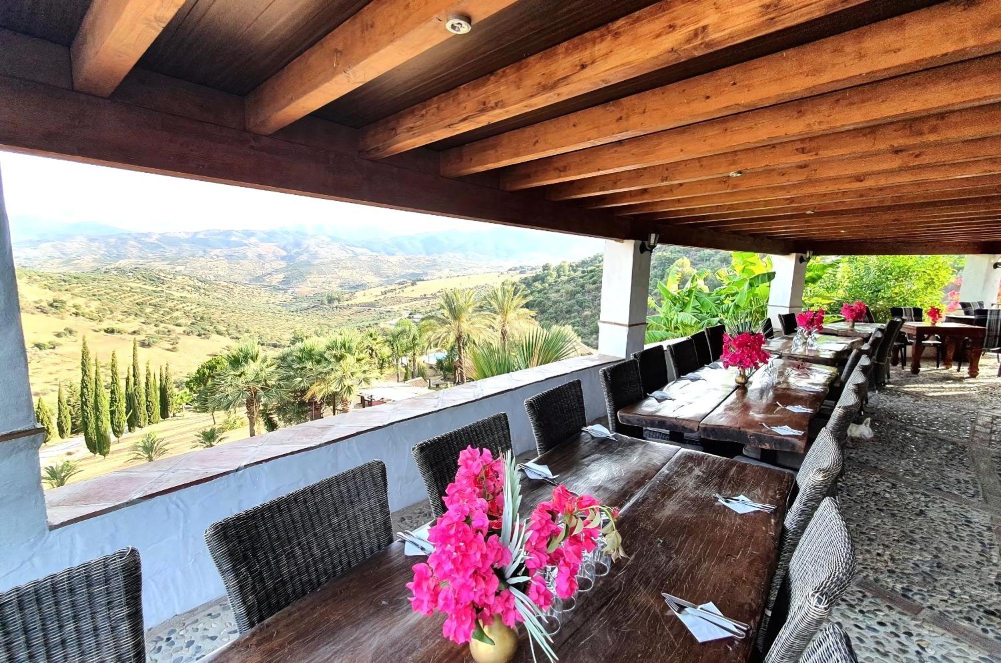 Castle Tower Ground Floor Apartment In Rural Holiday Park 'Cezanne' Tolox Esterno foto