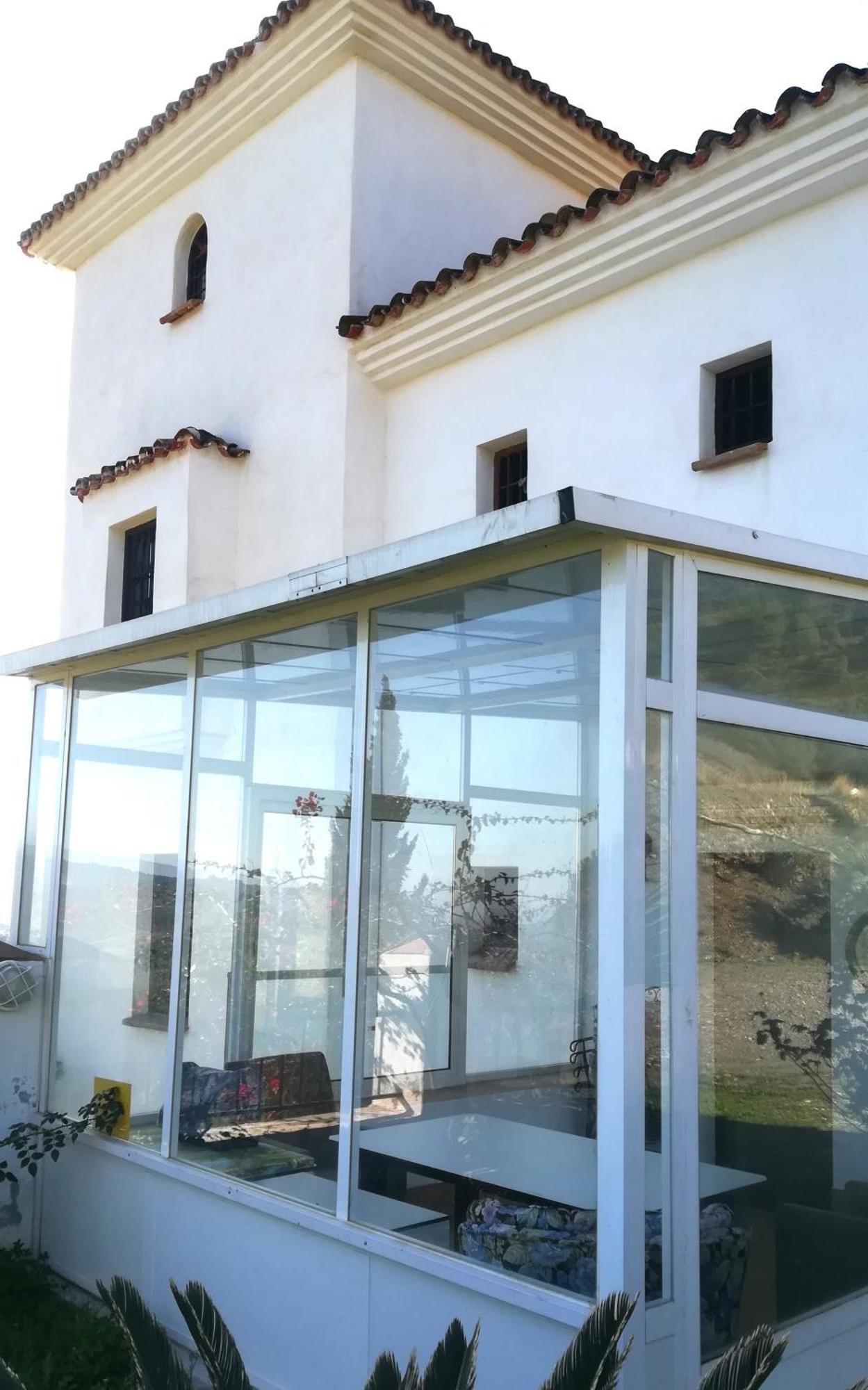 Castle Tower Ground Floor Apartment In Rural Holiday Park 'Cezanne' Tolox Esterno foto