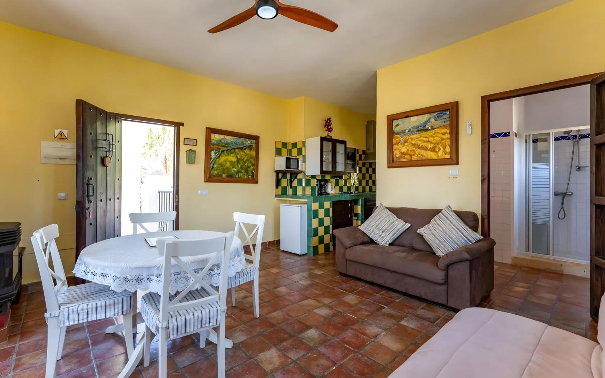 Castle Tower Ground Floor Apartment In Rural Holiday Park 'Cezanne' Tolox Esterno foto